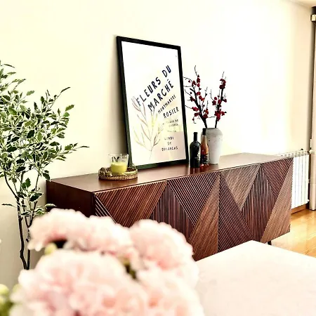 5 Party Villa, 10 Mins To Porto