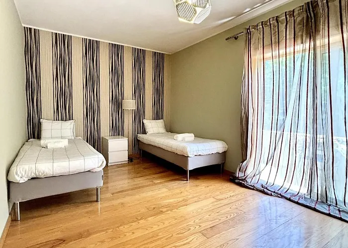 別荘 5 Party Villa, 10 Mins To *