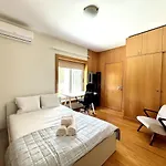 5 Party Villa, 10 Mins To