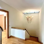 Holiday home 5 Party Villa, 10 Mins To