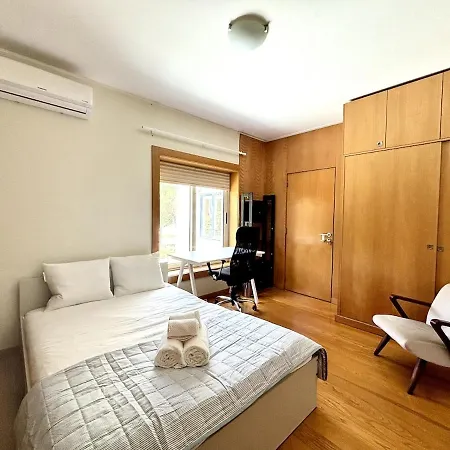 5 Party Villa, 10 Mins To