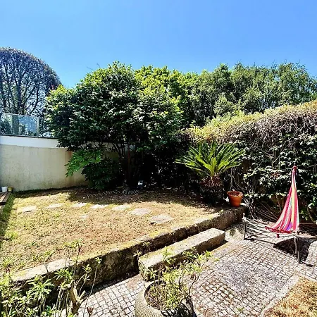 5 Party Villa, 10 Mins To *