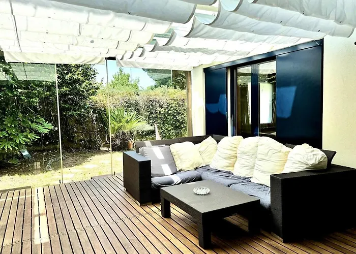 Hébergement de vacances 5 Party Villa, 10 Mins To Oporto